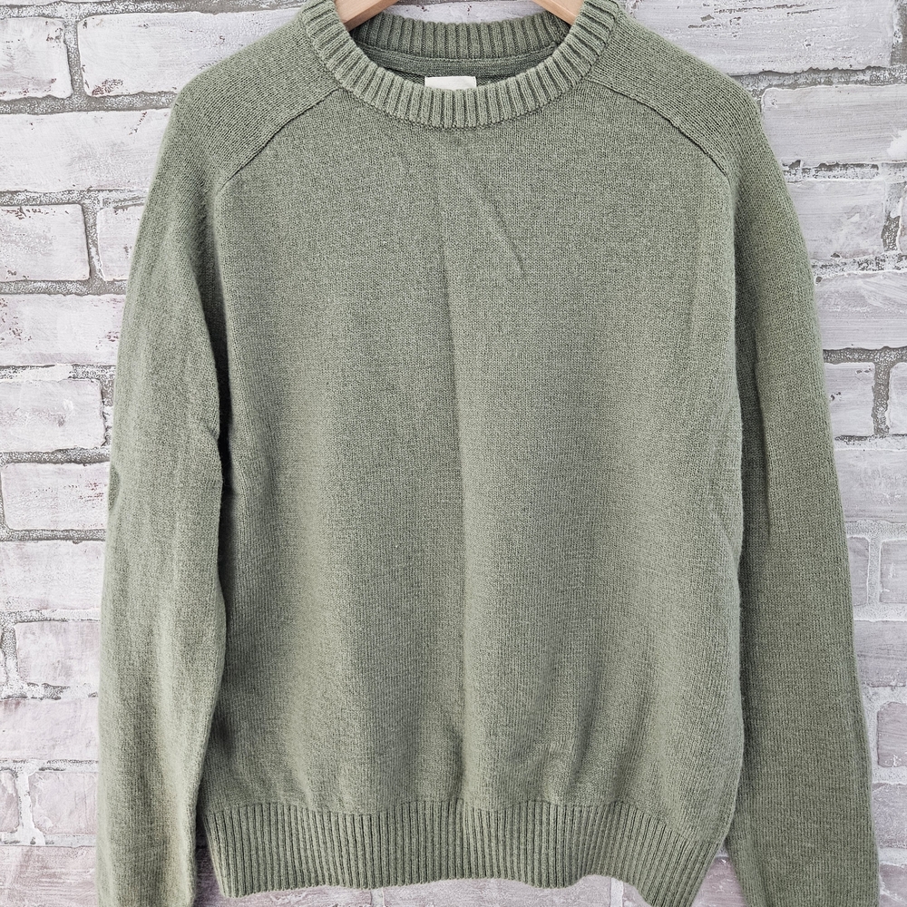 H&M Women's Olive Green Crew Neck Sweater
